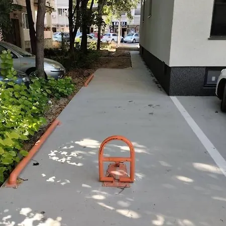 Nika 12 * Skopje